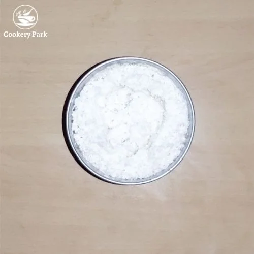 Homemade desiccated coconut powder